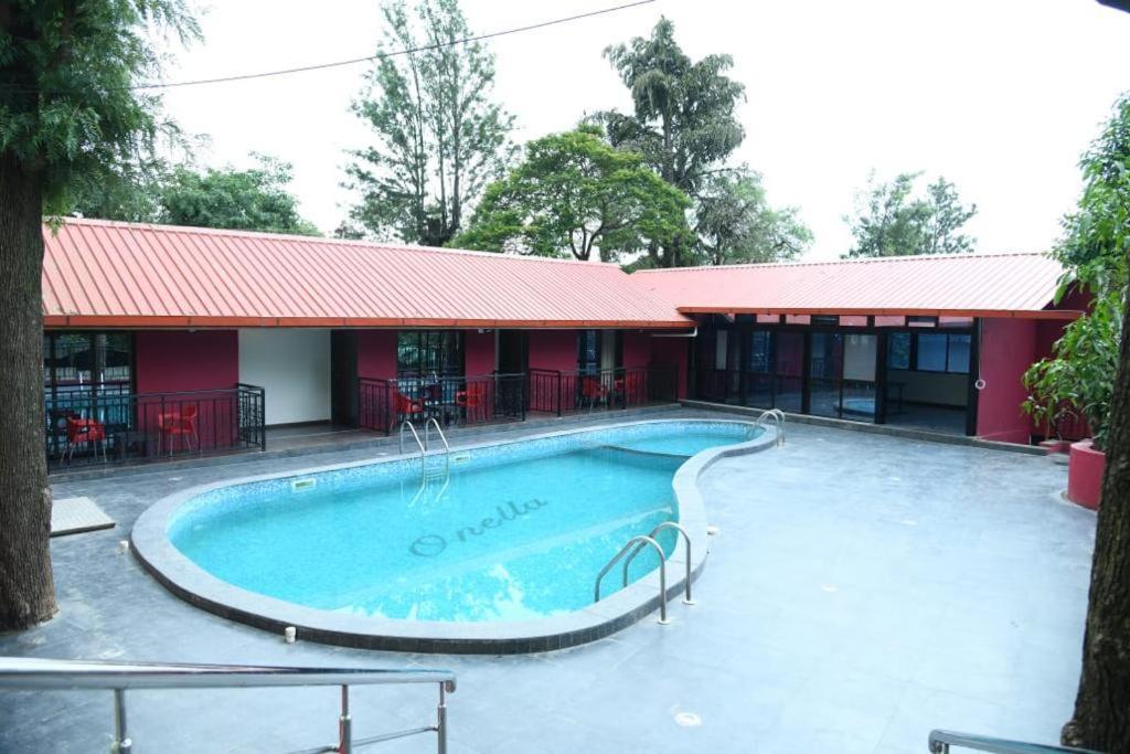 Onella Regency Hotel Panchgani Buitenkant foto
