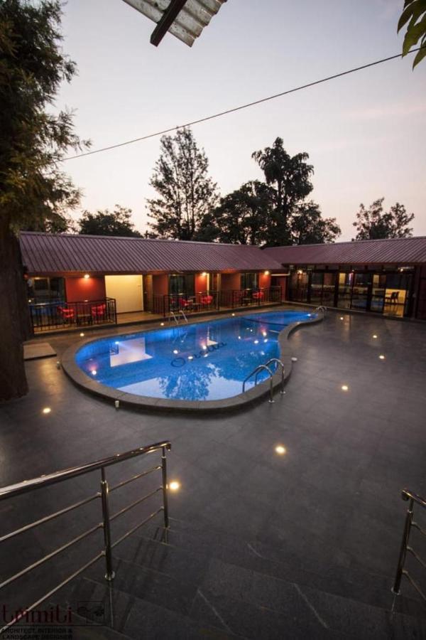 Onella Regency Hotel Panchgani Buitenkant foto