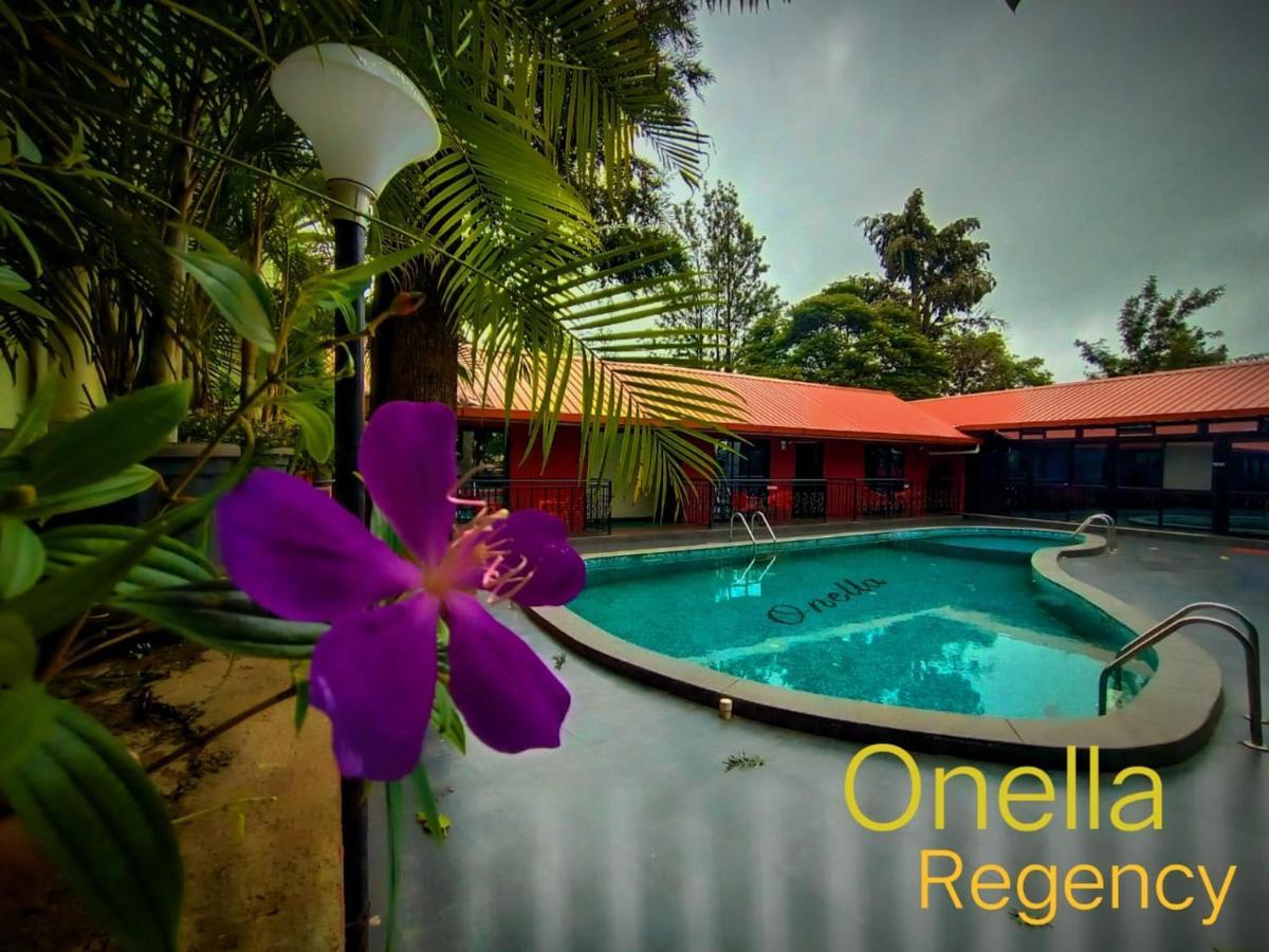 Onella Regency Hotel Panchgani Buitenkant foto