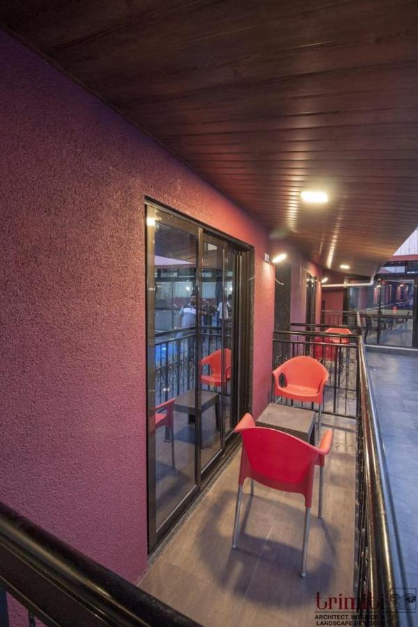 Onella Regency Hotel Panchgani Buitenkant foto