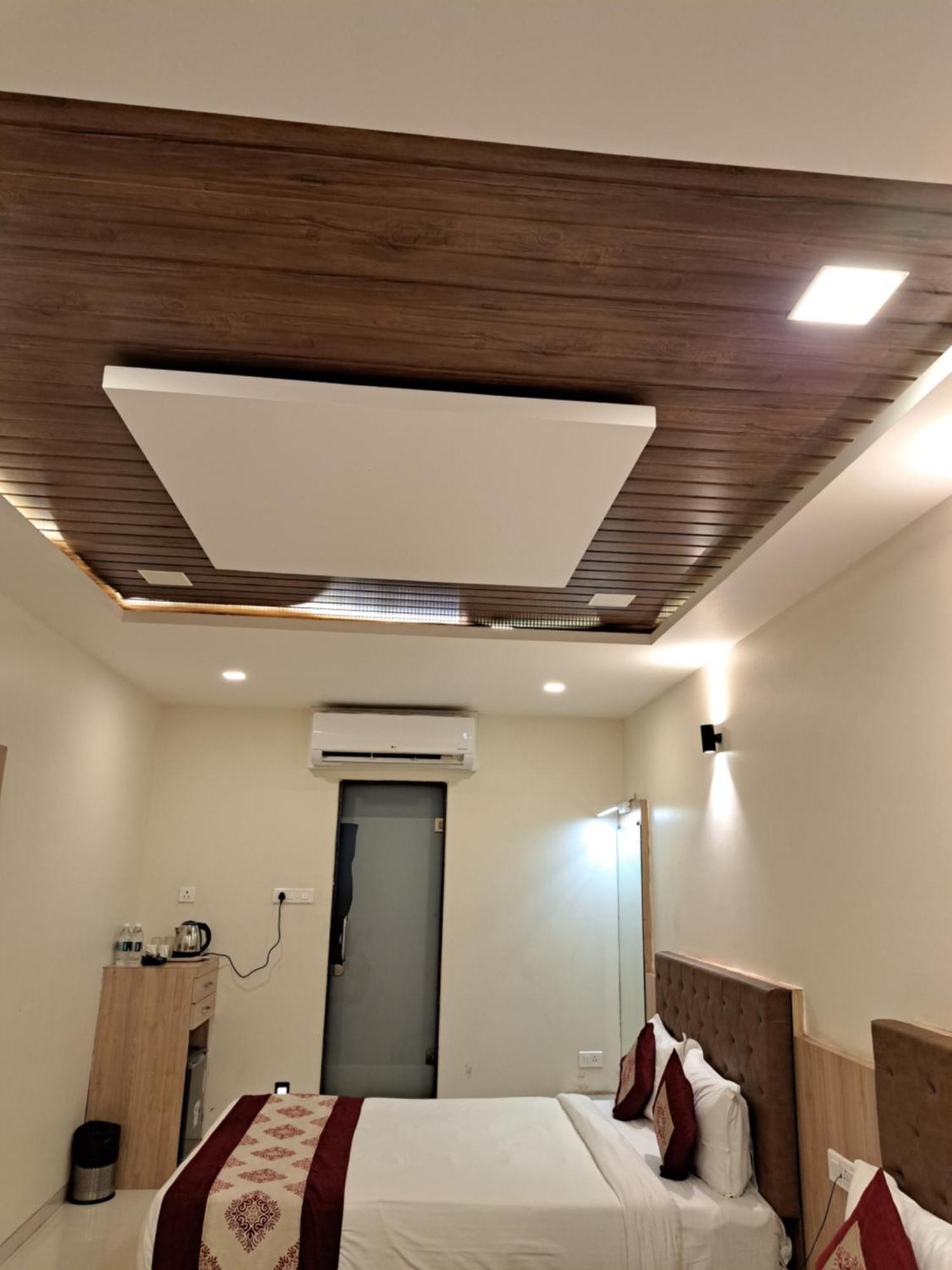 Onella Regency Hotel Panchgani Buitenkant foto