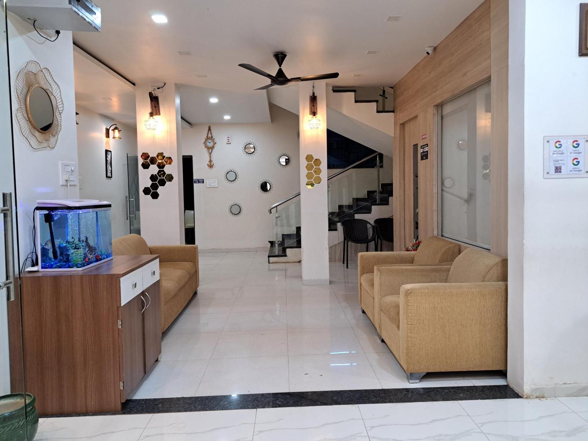 Onella Regency Hotel Panchgani Buitenkant foto